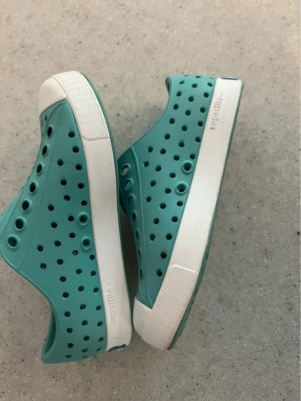 Native Kids Slip-On Jefferson Water Shoes in Teal “Pool Blue” Size 8 Children’s